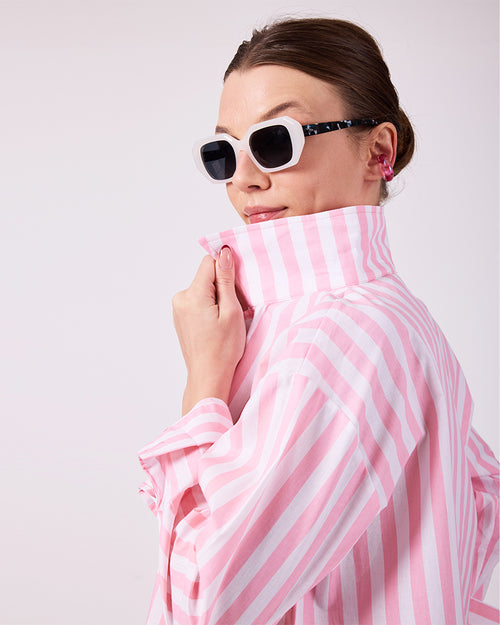 Pembe Çizgili Gömlek