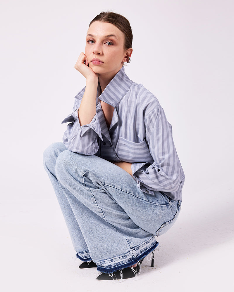 Gri Çizgili Gömlek