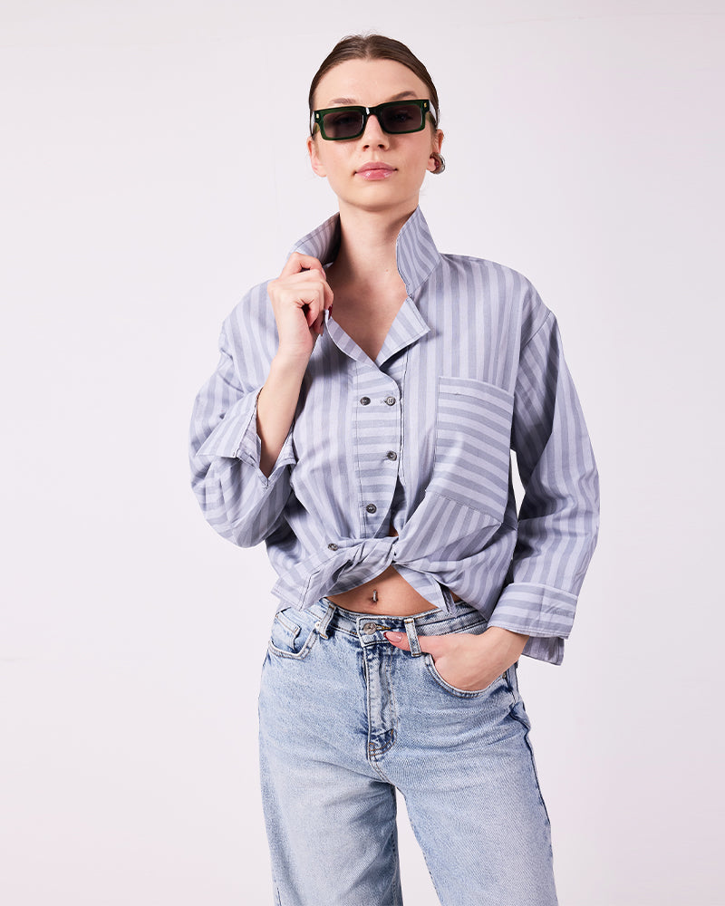 Gri Çizgili Gömlek