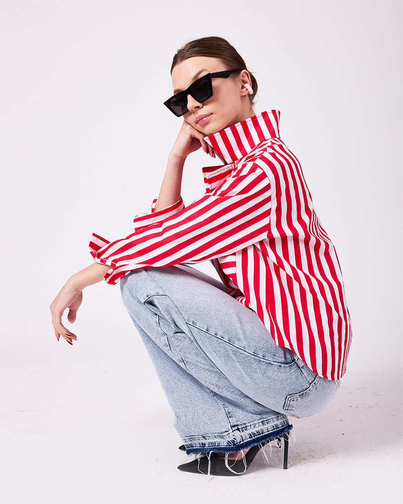 Kırmızı Çizgili Gömlek