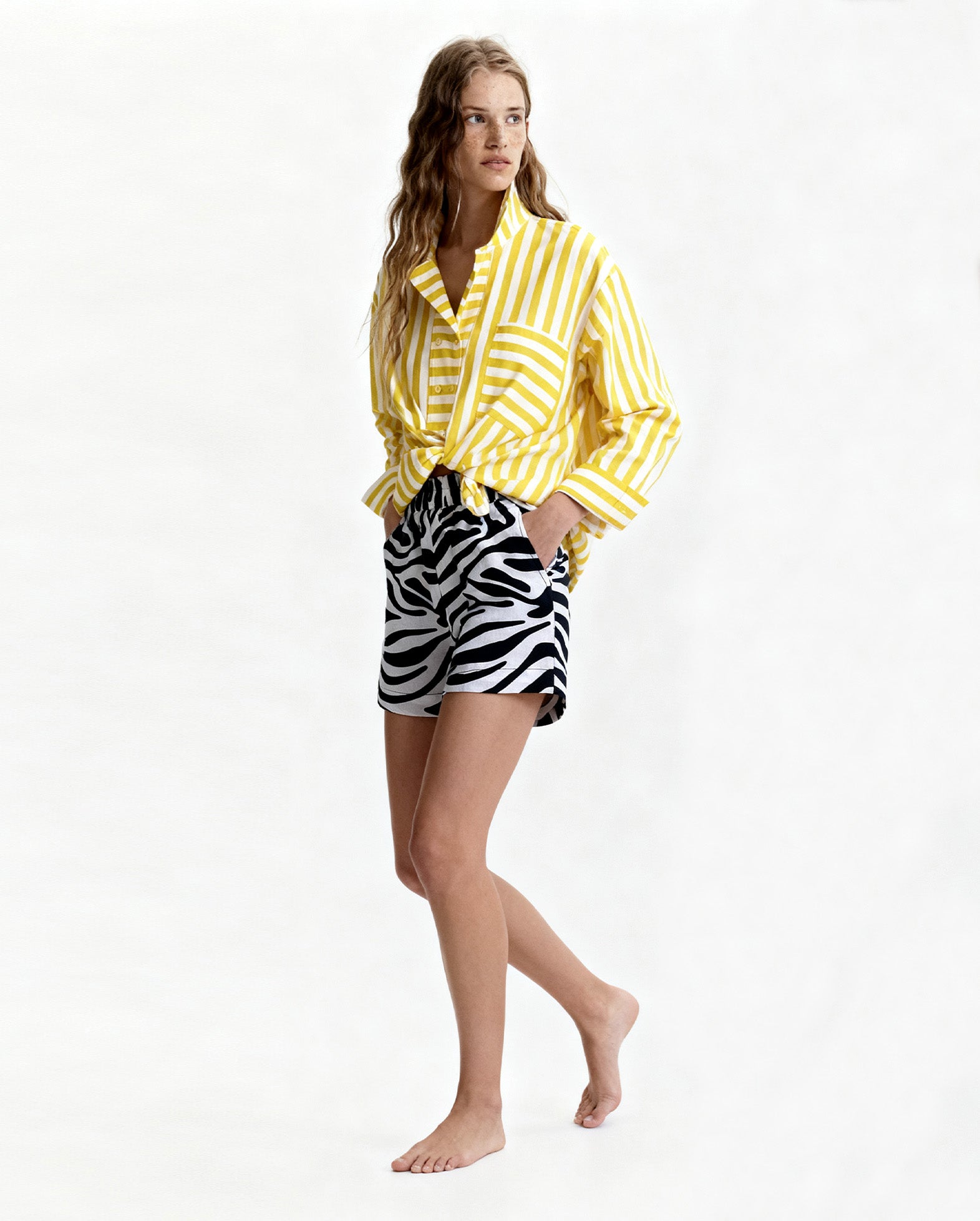 Zebra desenli şort